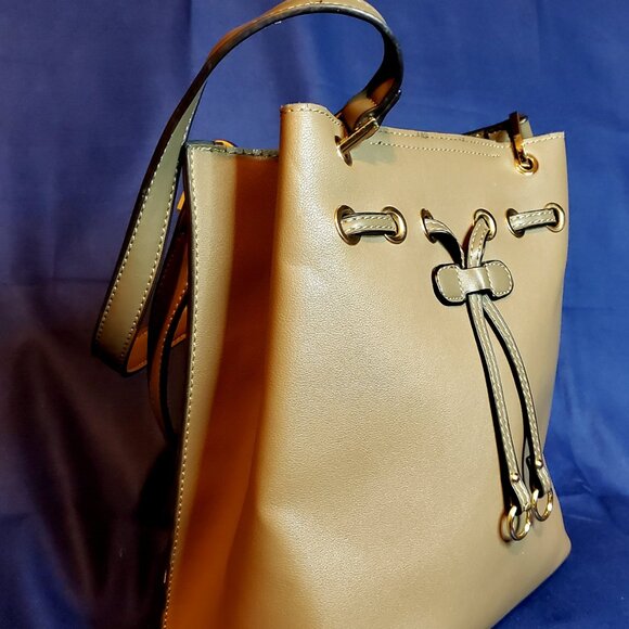 Bag - Picture 4 of 7